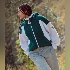 NWT! Free People Movement Small Hit the Slopes Fleece Hoodie Evergreen Combo